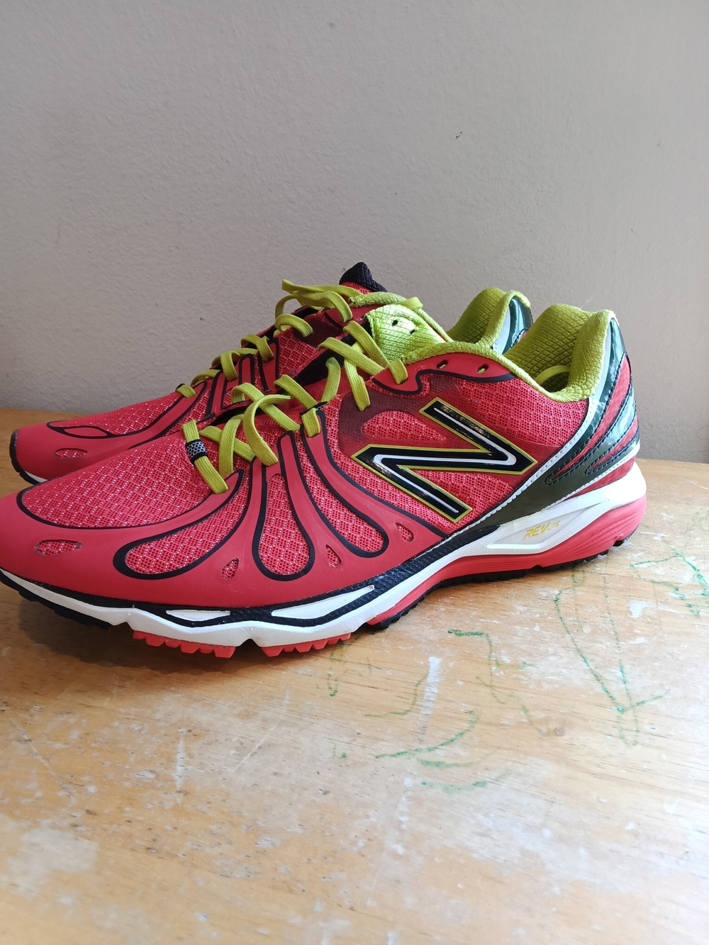 New Balance Baddeley 890 Red Running Sneakers